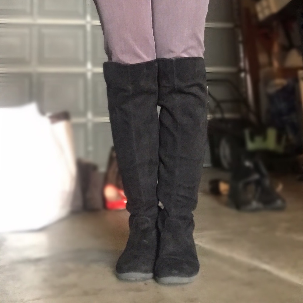 Black velvety suede knee high boots (sz 6.5)